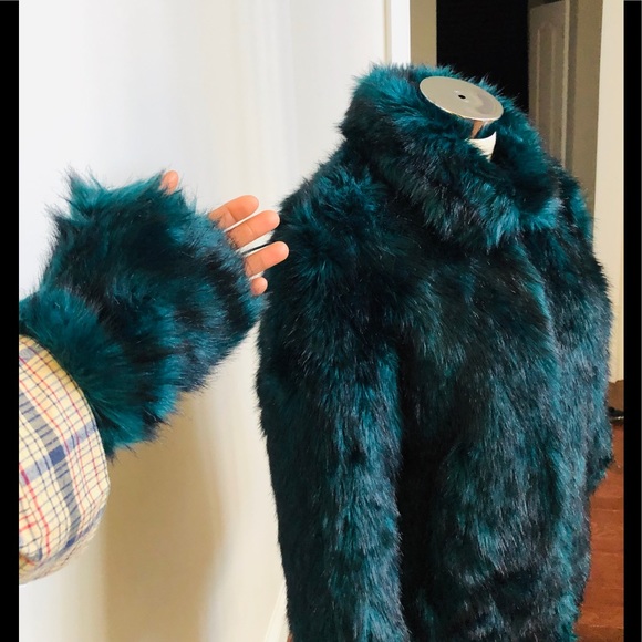 STUNNING TEAL FAUX FUR JACKET - Picture 9 of 15
